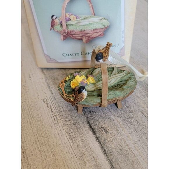 Hallmark Chatty Chickadees 2004 ornament Xmas - Picture 3 of 6